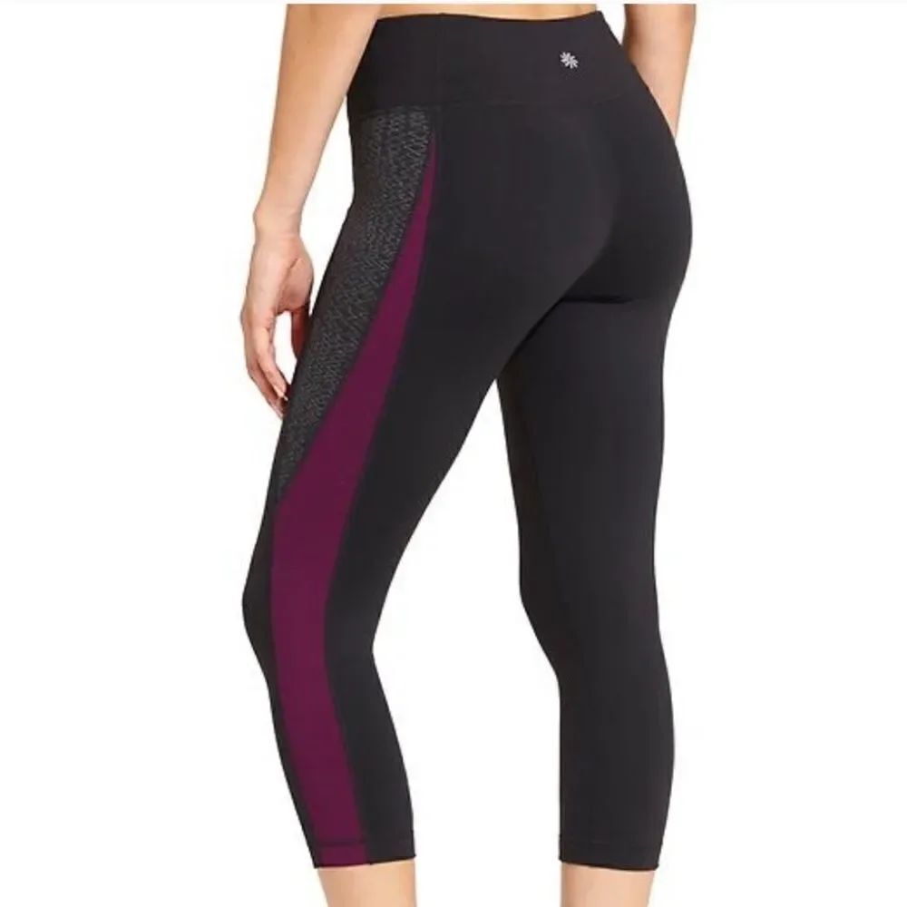 Athleta Heartbeat Revelation Capri Leggings XS